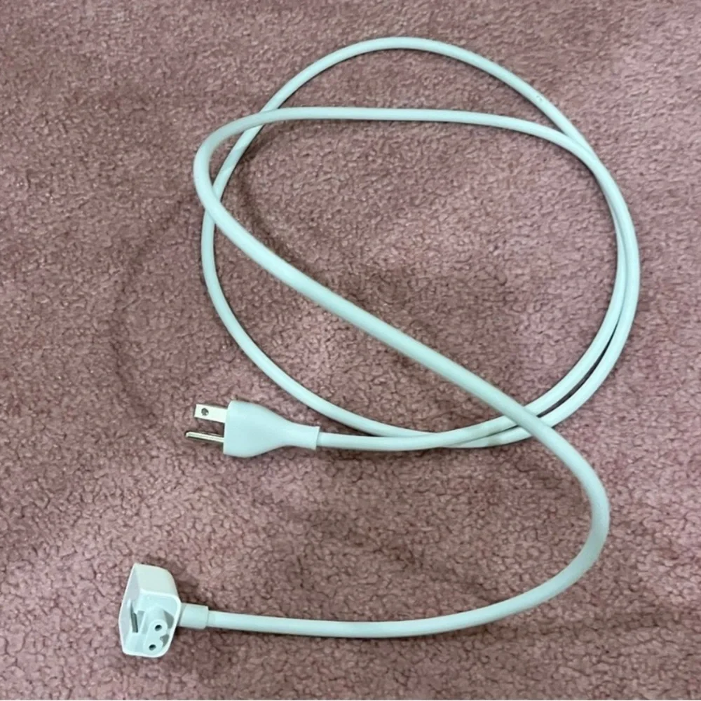 Apple MacBook extender cord